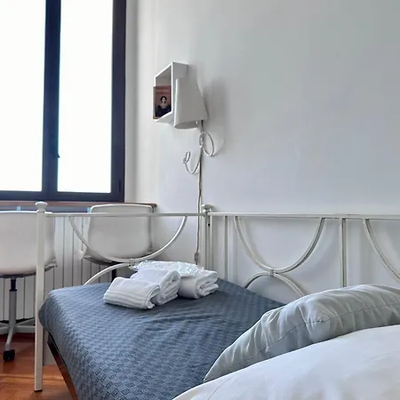 Luxury Eugy - City Center & Seaview Daire
